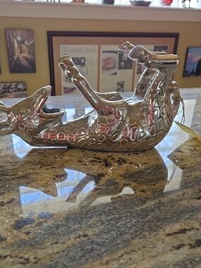 Metal Giraffe Bottle Holder